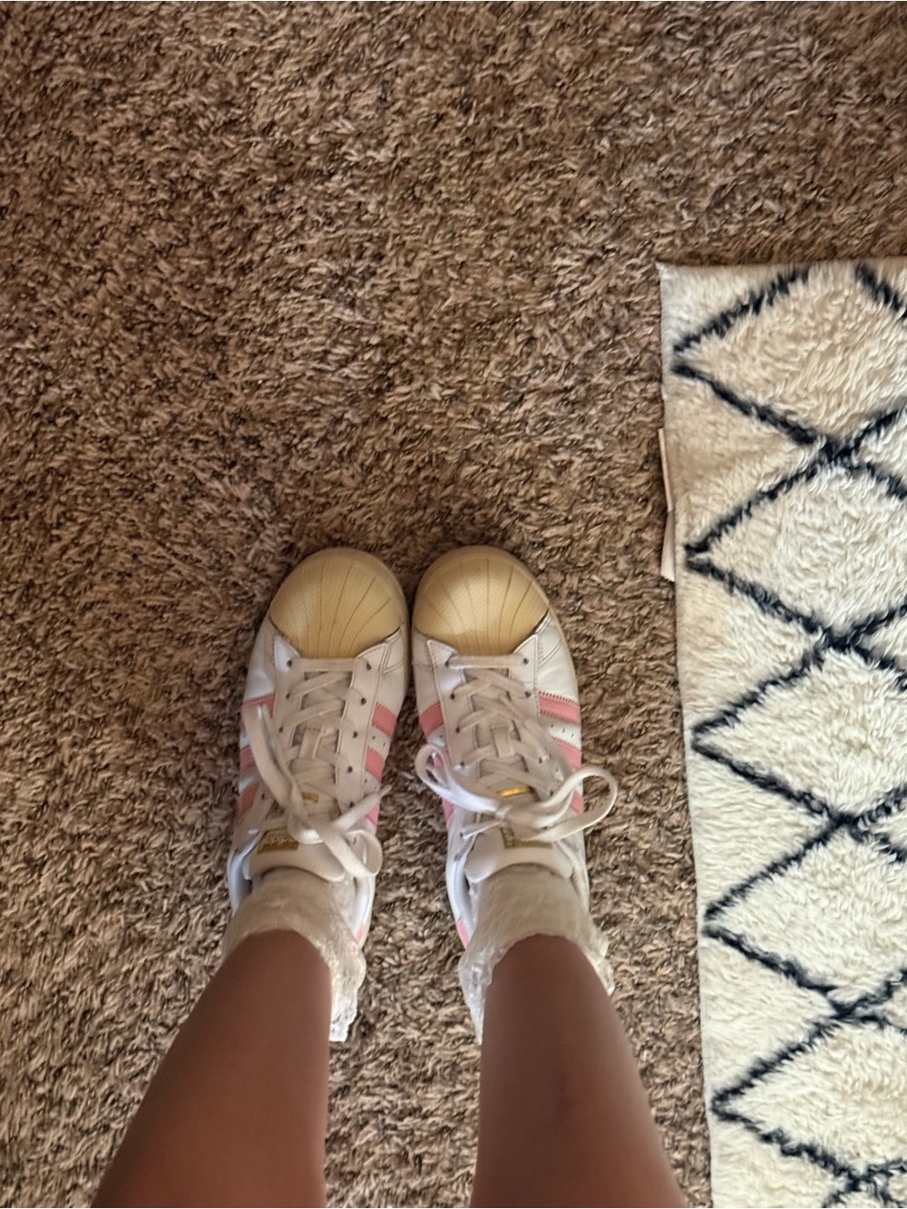 PINK ADIDAS SAMBAS - Picture 2 of 6
